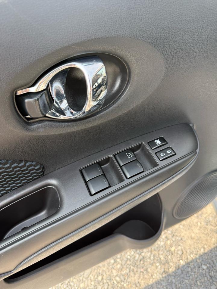 Nissan Versa Note SV 2016