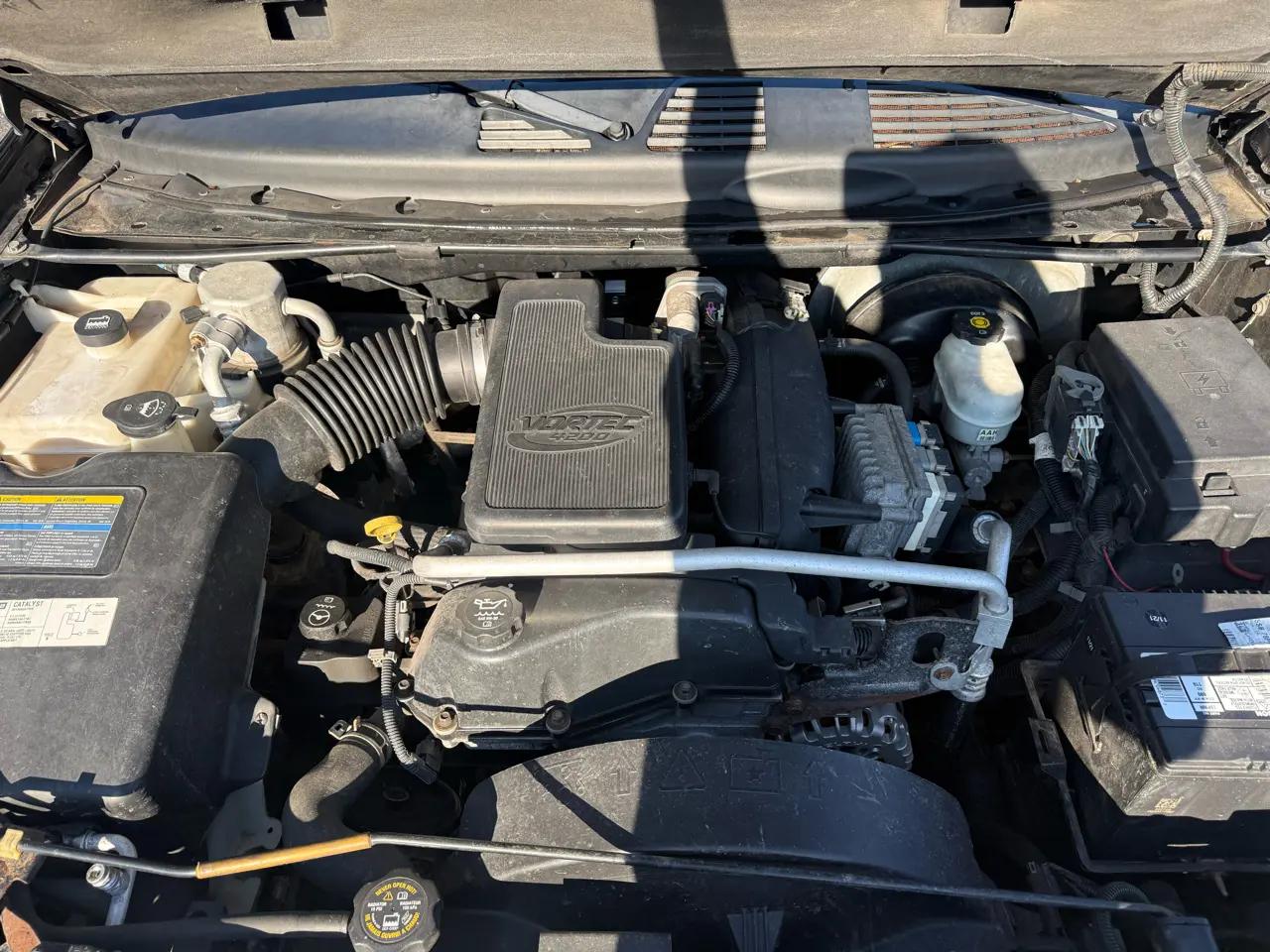 GMC Envoy XL SLE 4WD 2004