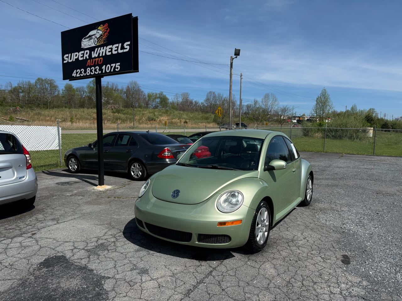 2008 Volkswagen New Beetle S