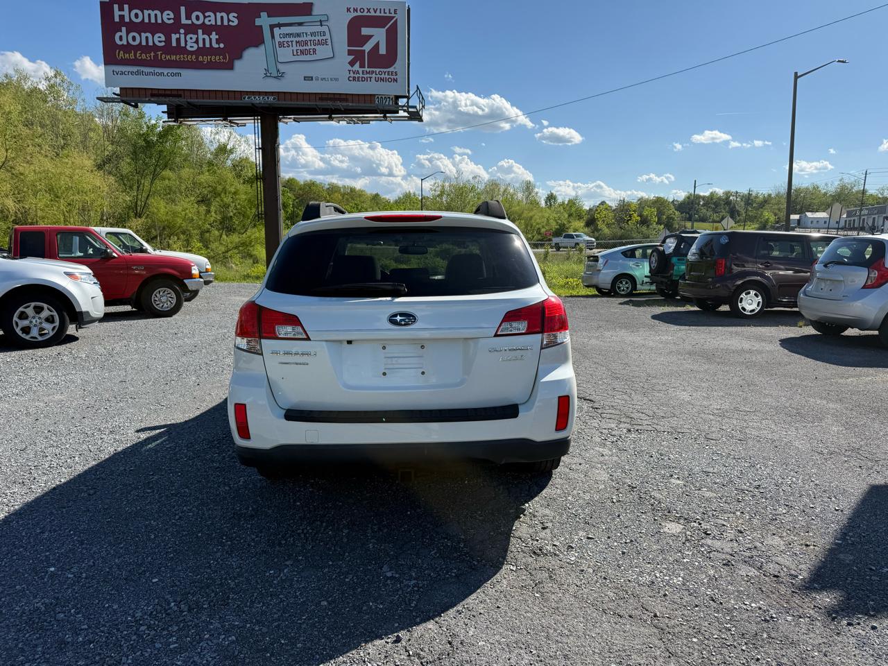 Subaru Outback 2.5i Premium 2011