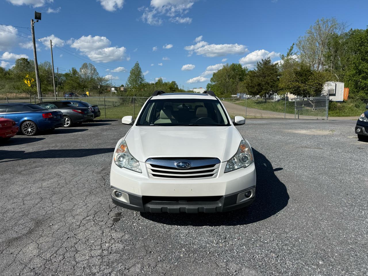 Subaru Outback 2.5i Premium 2011