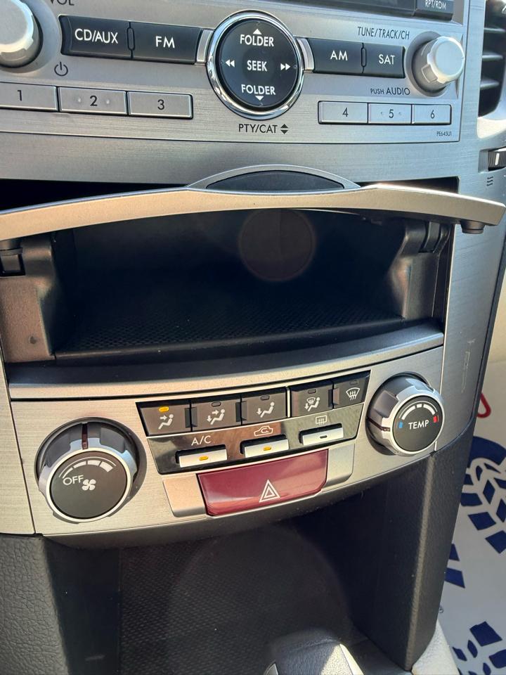 Subaru Outback 2.5i Premium 2011