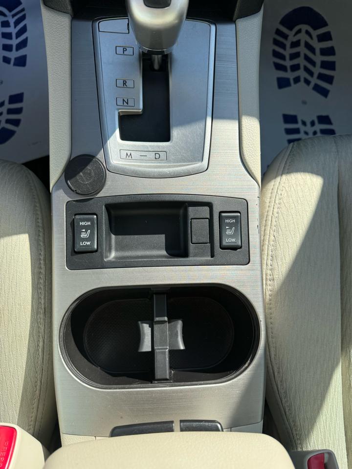 Subaru Outback 2.5i Premium 2011