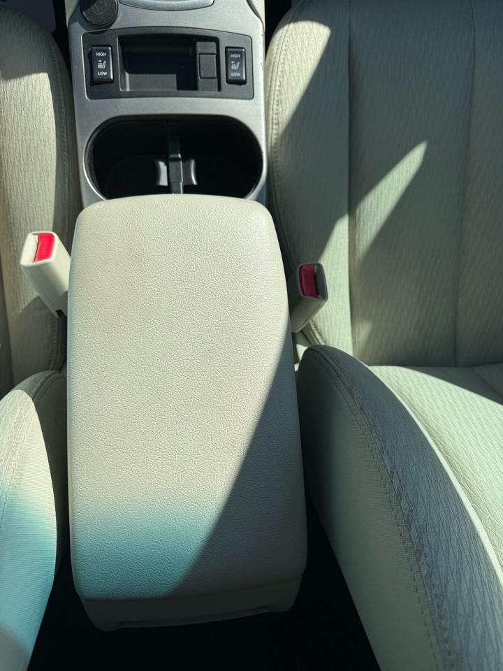 Subaru Outback 2.5i Premium 2011