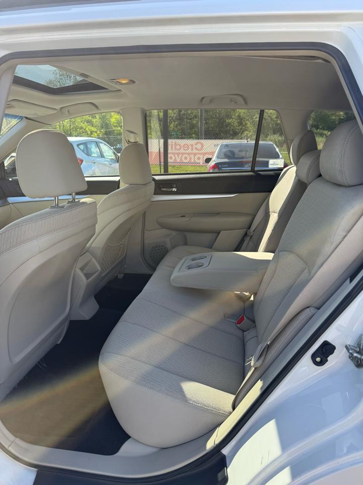 Subaru Outback 2.5i Premium 2011