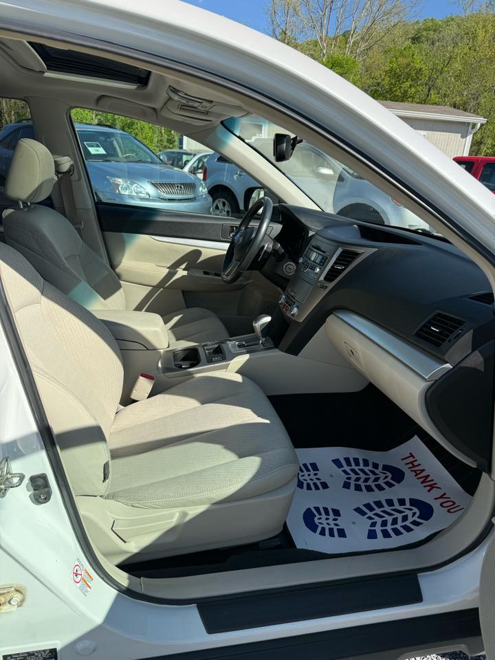 Subaru Outback 2.5i Premium 2011