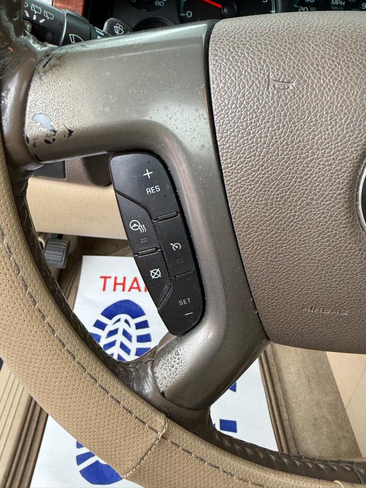 GMC Yukon XL SLT-1 1/2 Ton 4WD 2012