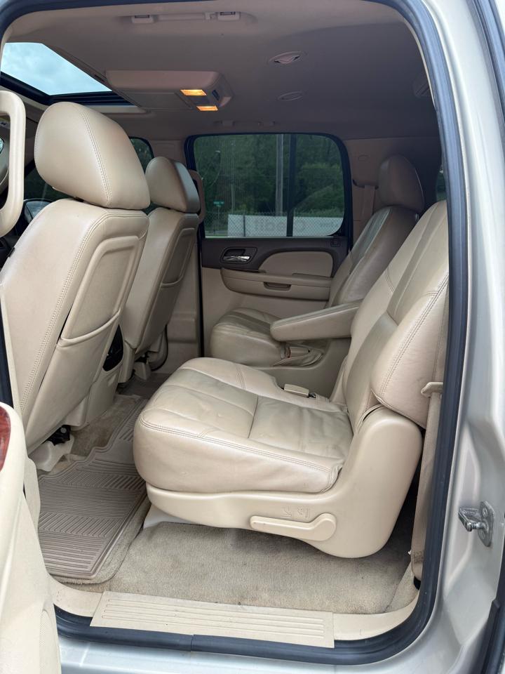 GMC Yukon XL SLT-1 1/2 Ton 4WD 2012