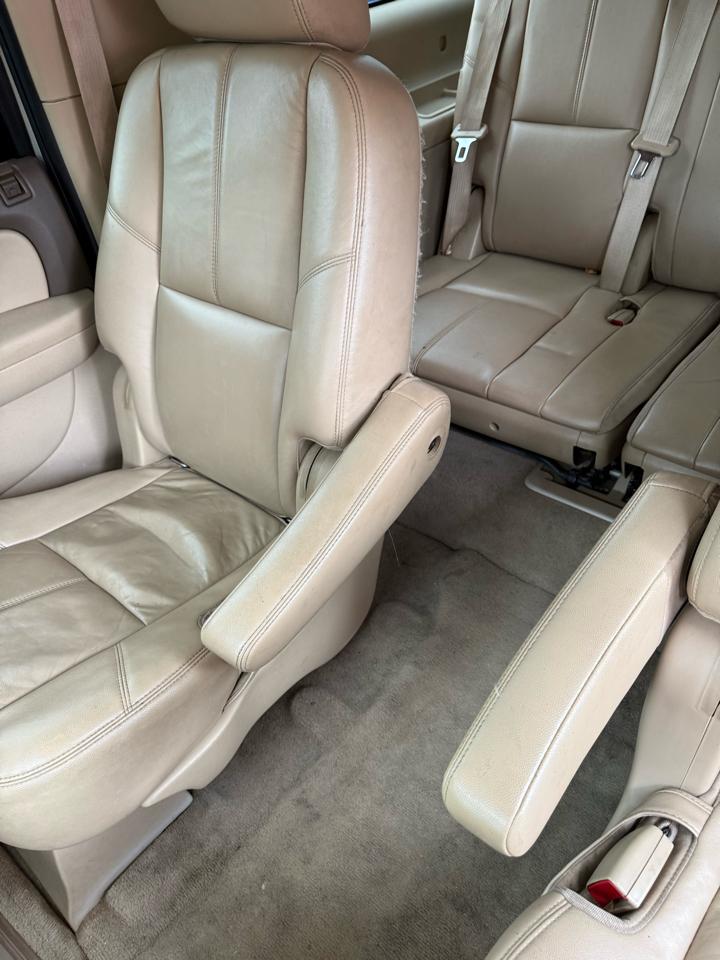 GMC Yukon XL SLT-1 1/2 Ton 4WD 2012