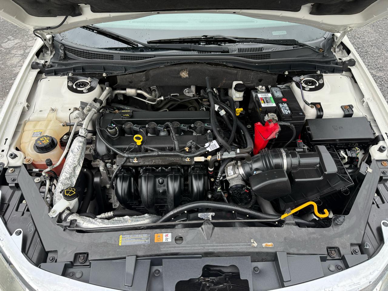 Ford Fusion S 2012