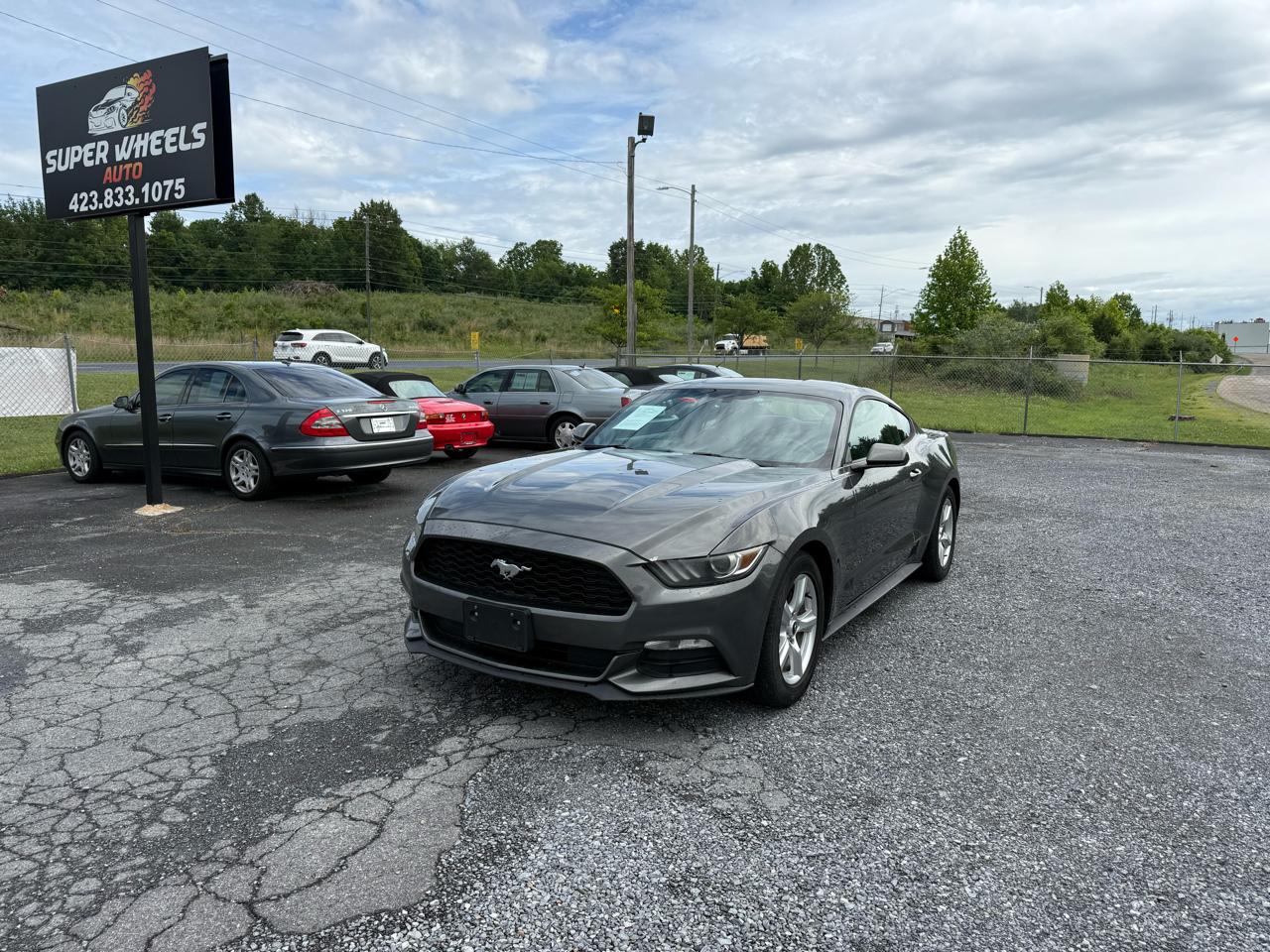 2016 Ford Mustang V6 Coupe's photo