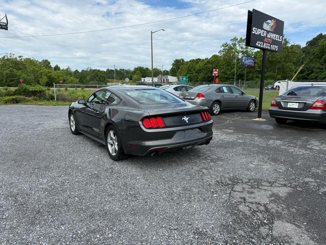 Ford Mustang V6 Coupe 2016