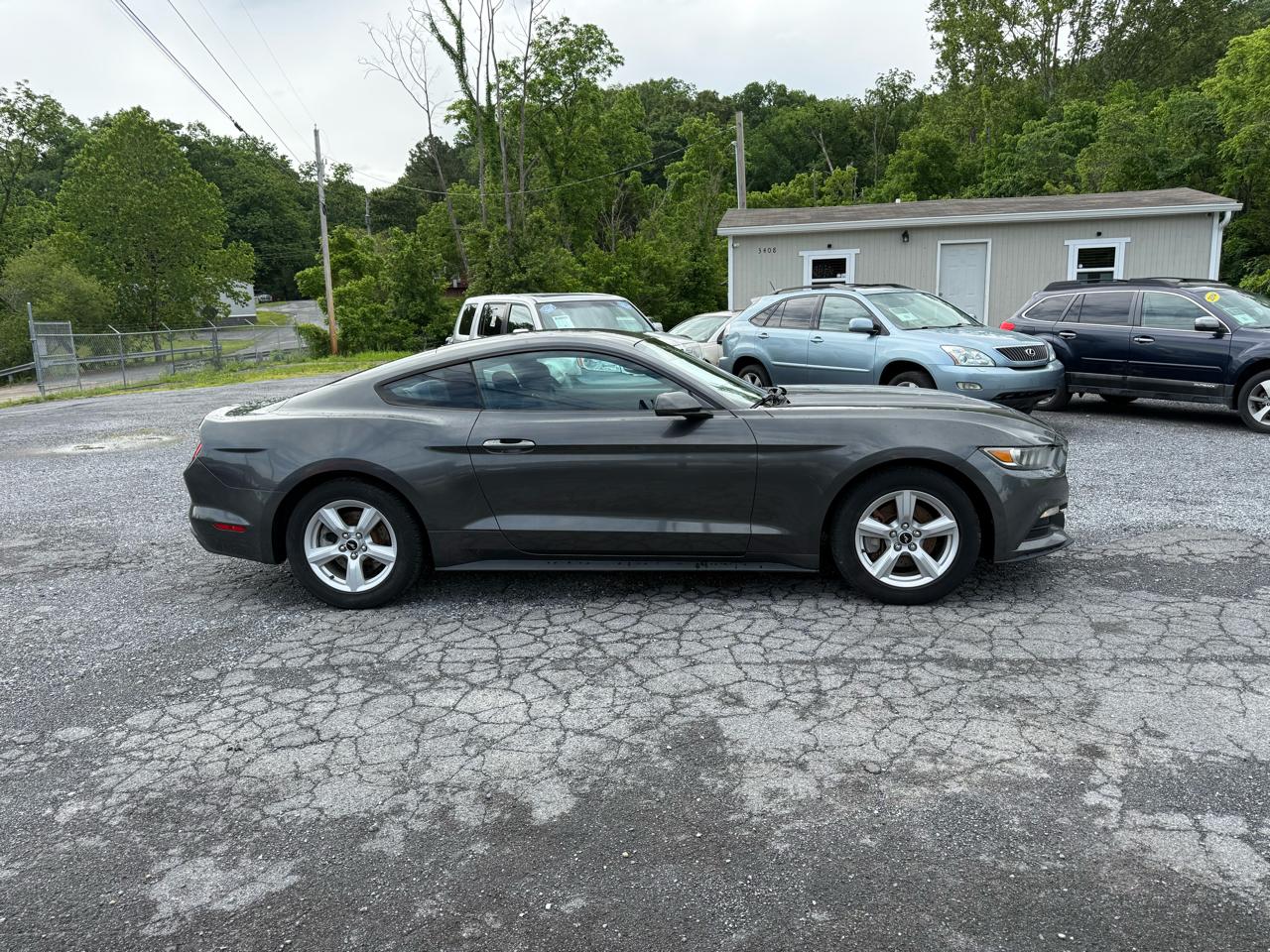 Ford Mustang V6 Coupe 2016