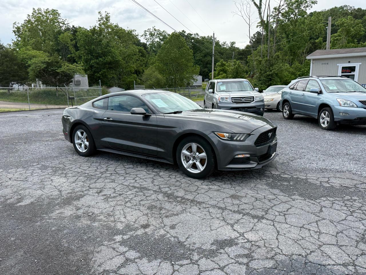 Ford Mustang V6 Coupe 2016