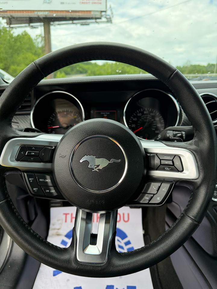 Ford Mustang V6 Coupe 2016