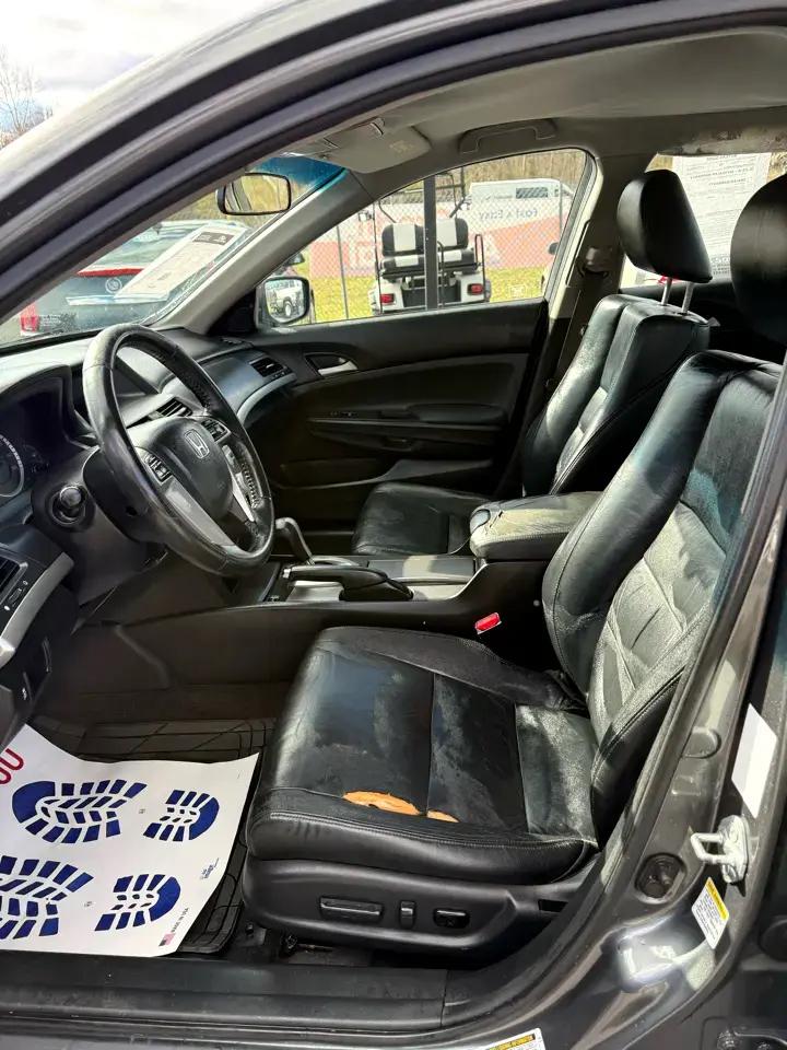 Honda Accord SE Sedan AT 2011