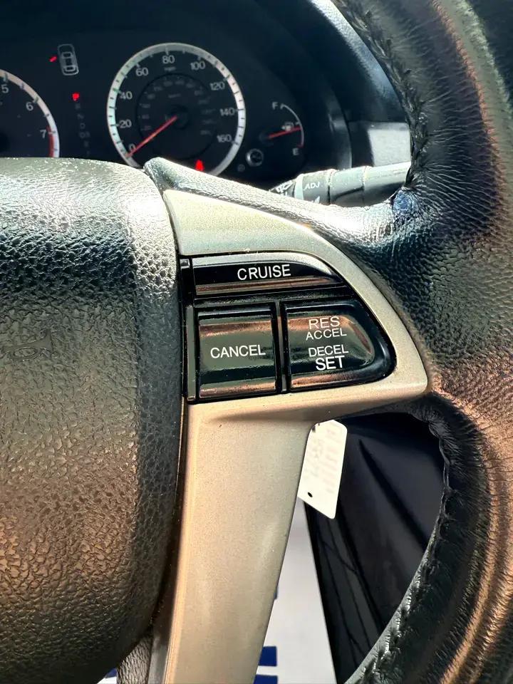 Honda Accord SE Sedan AT 2011