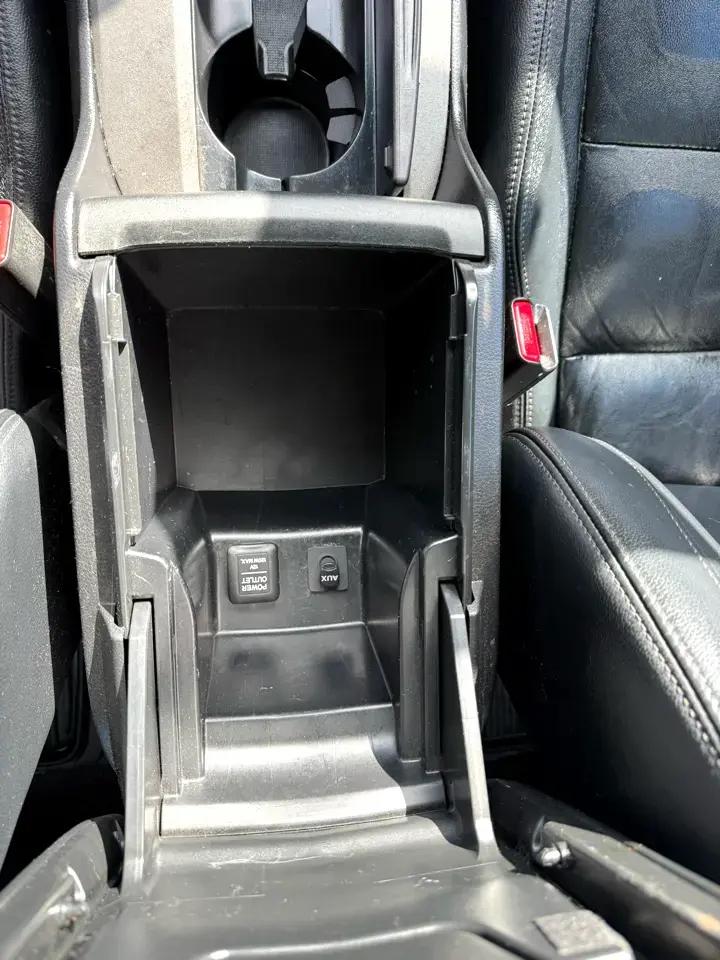 Honda Accord SE Sedan AT 2011