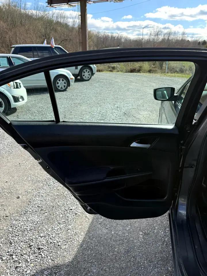 Honda Accord SE Sedan AT 2011