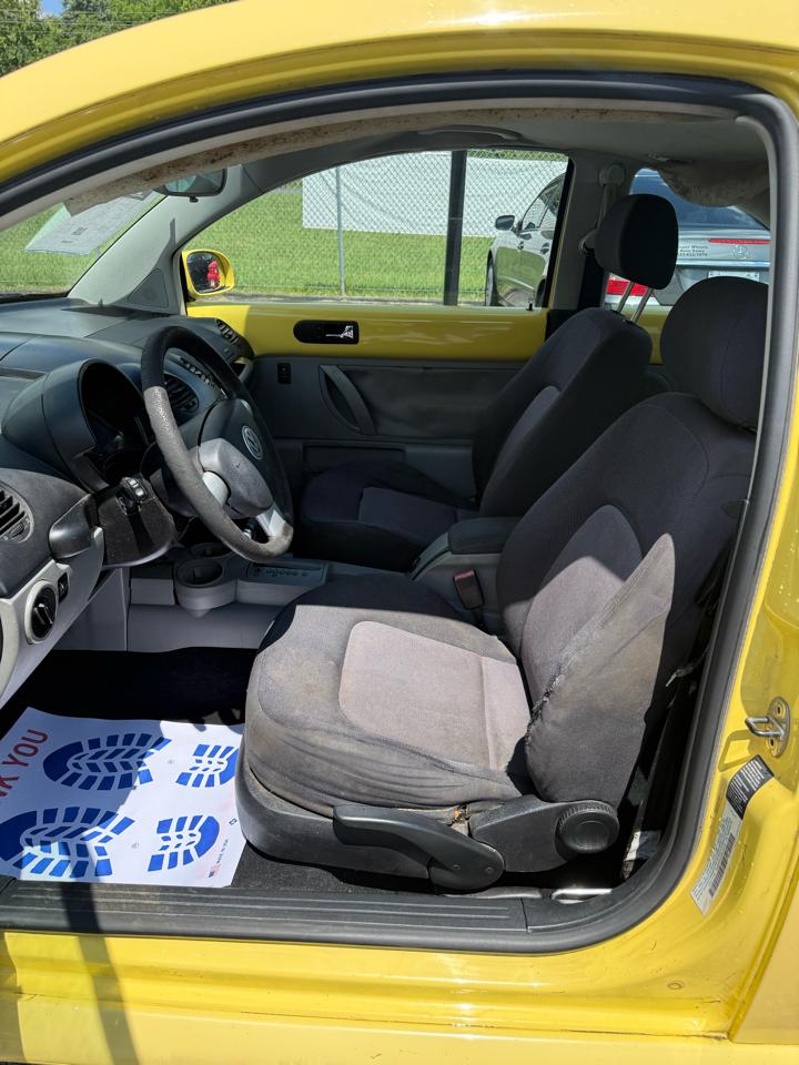 Volkswagen New Beetle GLS 2.0L 2003
