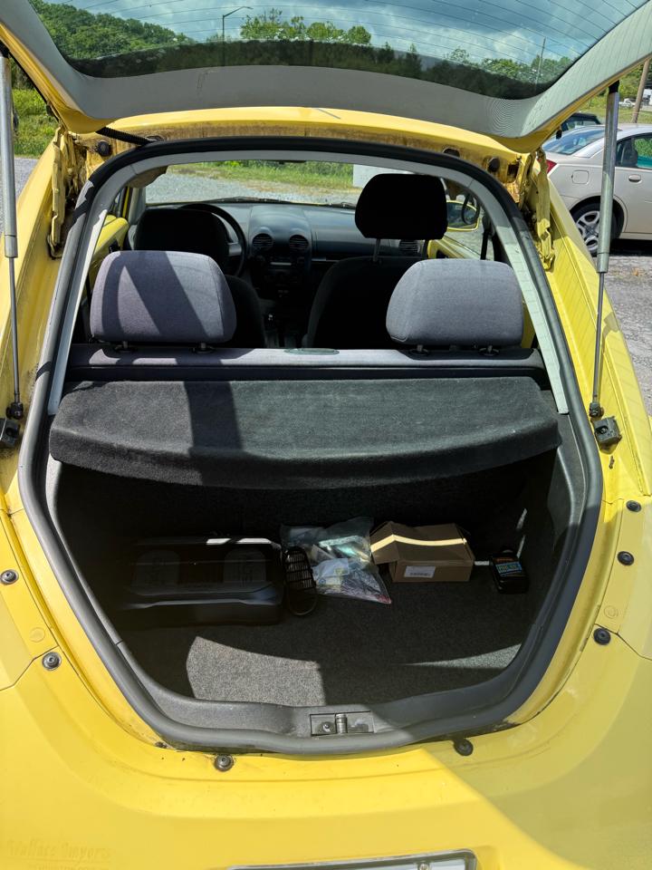 Volkswagen New Beetle GLS 2.0L 2003