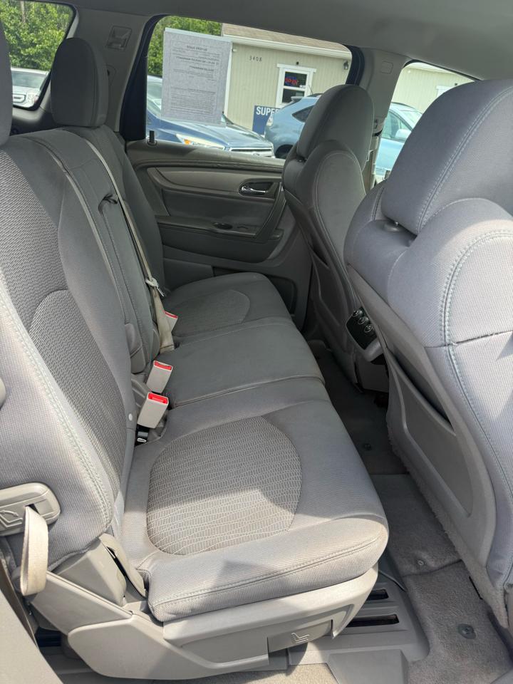 Chevrolet Traverse LS AWD w/PDC 2013