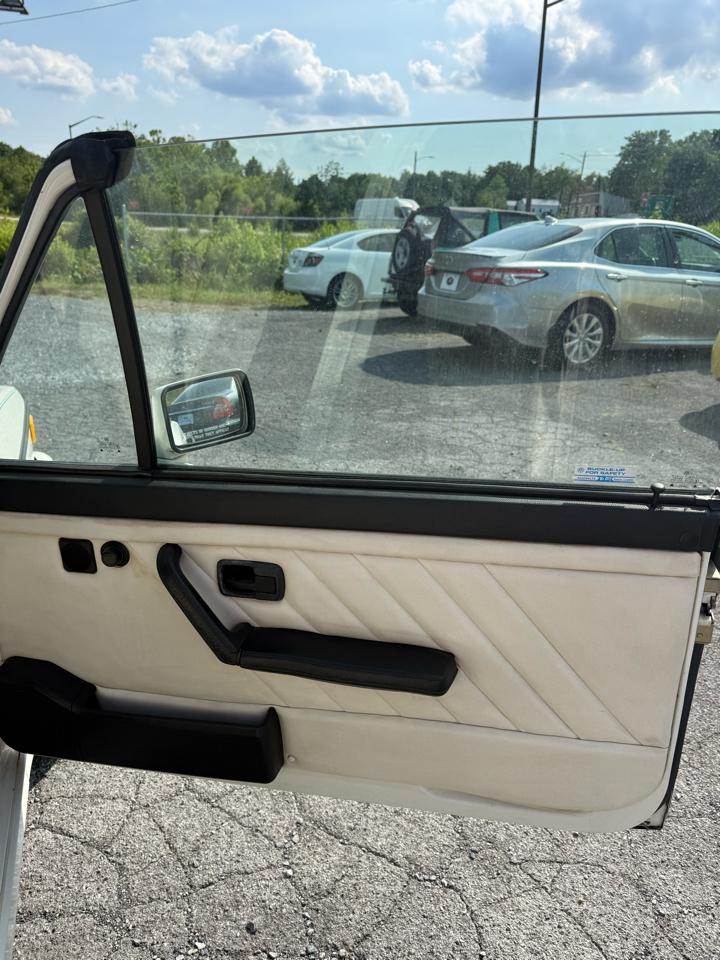 Volkswagen Cabriolet  1992