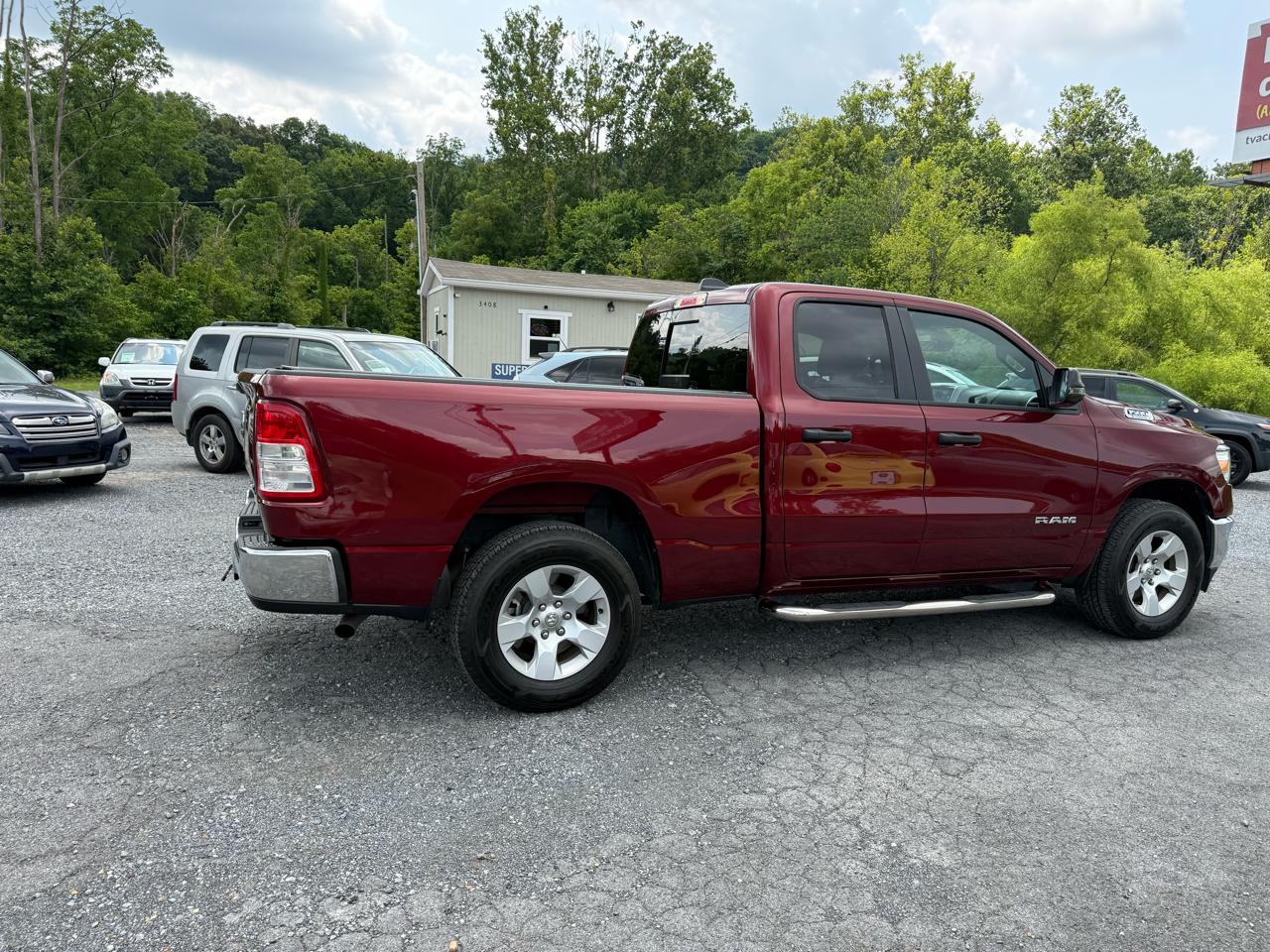 RAM 1500 Big Horn Quad Cab 4WD 2023