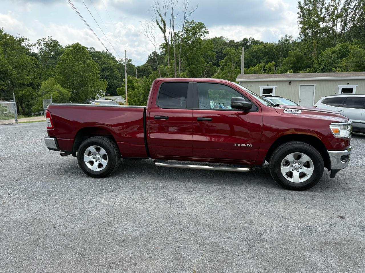 RAM 1500 Big Horn Quad Cab 4WD 2023