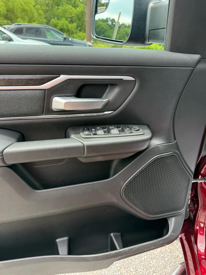 RAM 1500 Big Horn Quad Cab 4WD 2023