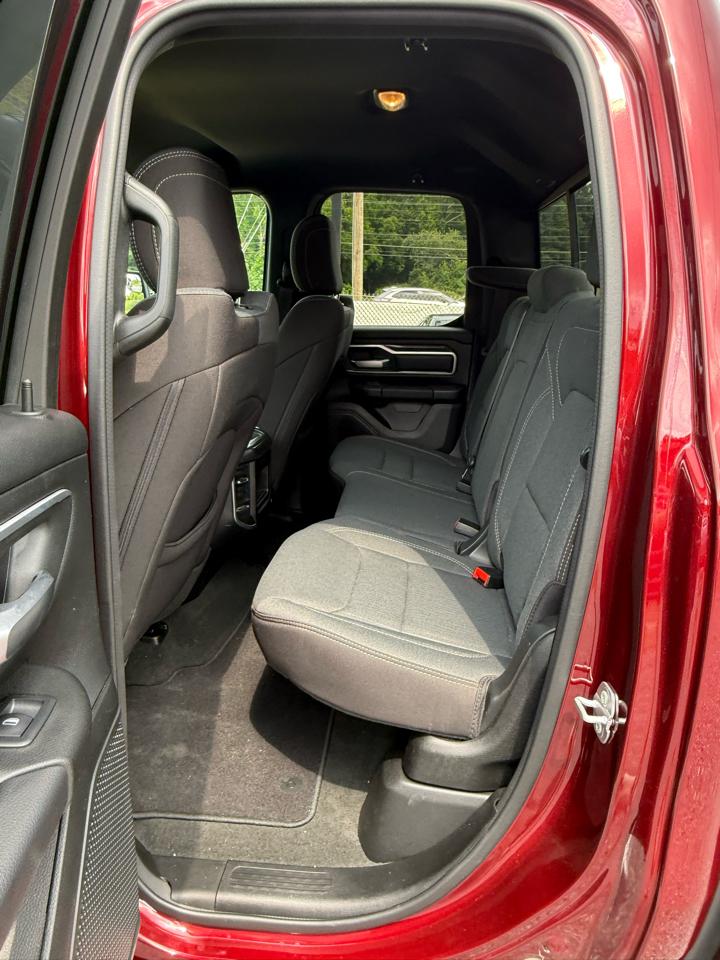 RAM 1500 Big Horn Quad Cab 4WD 2023