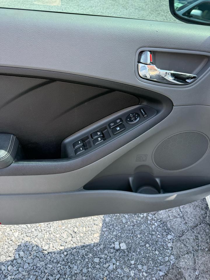 Kia Forte EX 2017