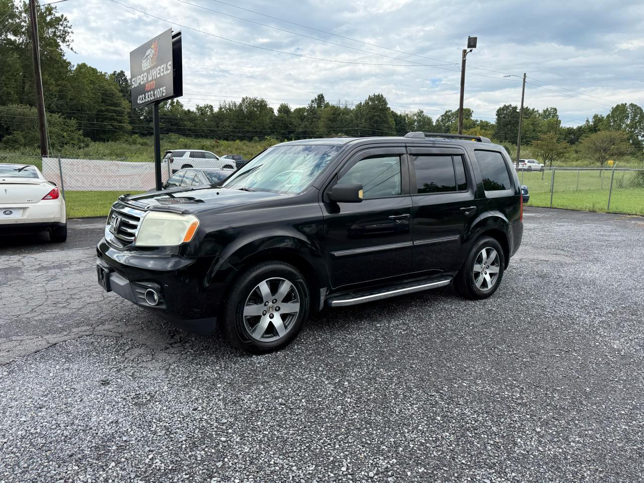 Honda Pilot Touring 4WD 5-Spd AT with DVD 2012