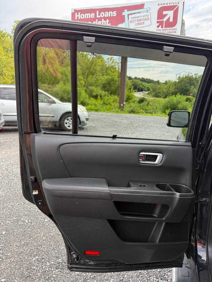 Honda Pilot Touring 4WD 5-Spd AT with DVD 2012