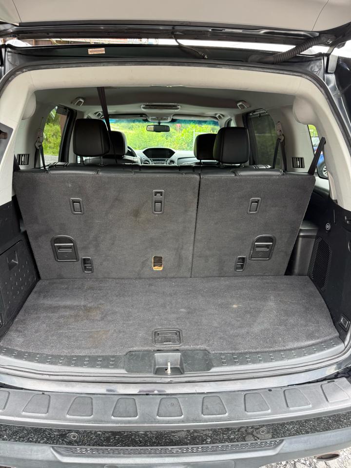 Honda Pilot Touring 4WD 5-Spd AT with DVD 2012