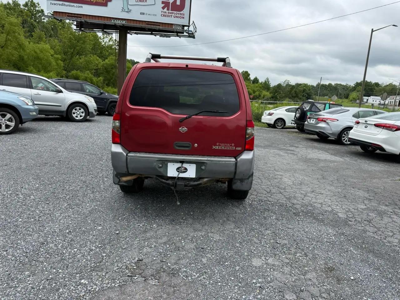 Nissan Xterra XE 2WD 2001