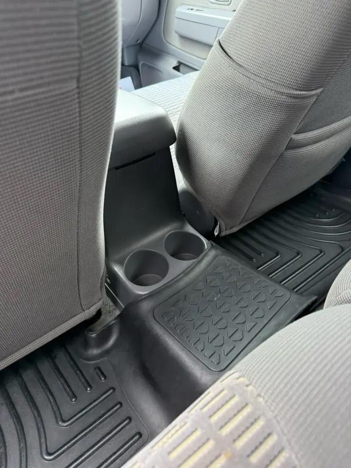 Nissan Xterra XE 2WD 2001