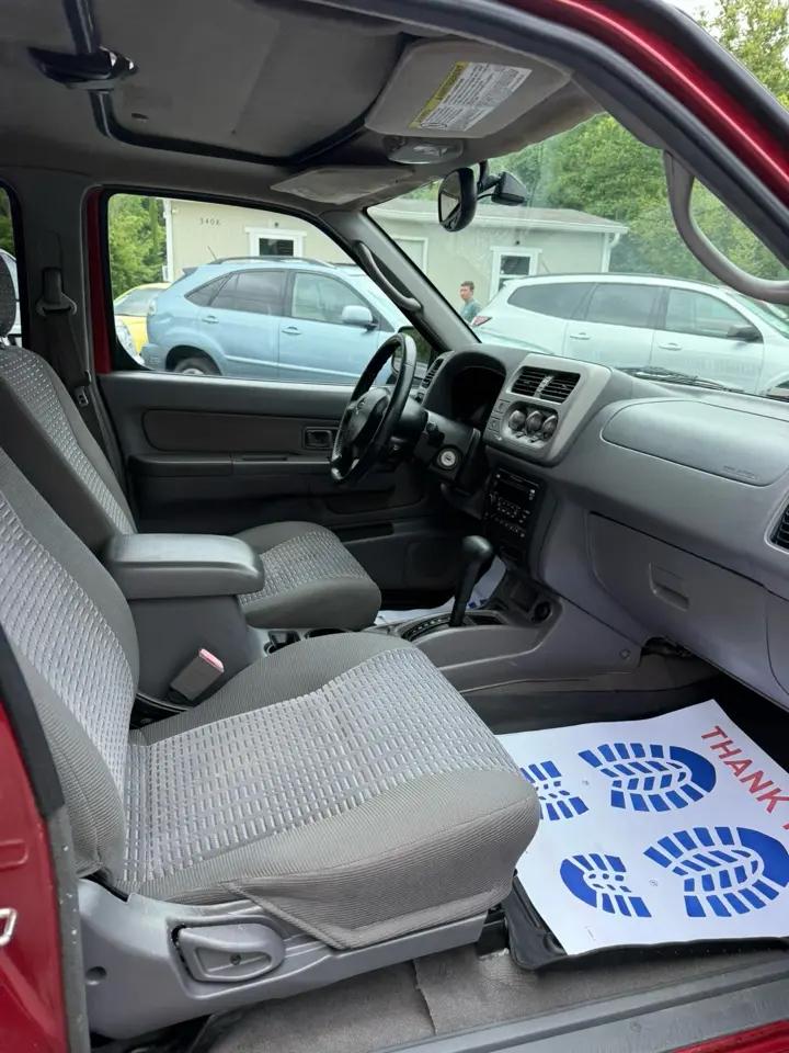 Nissan Xterra XE 2WD 2001