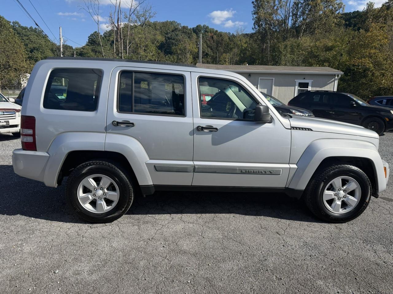 Jeep Liberty Sport 4WD 2010