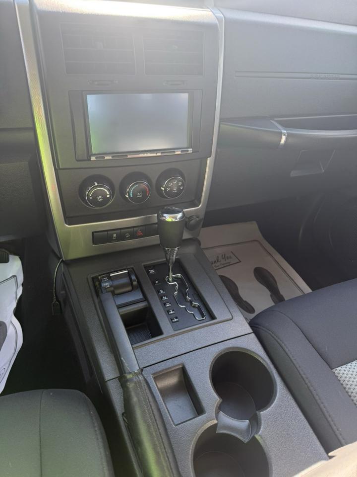 Jeep Liberty Sport 4WD 2010