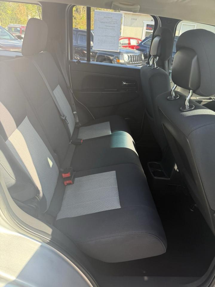 Jeep Liberty Sport 4WD 2010