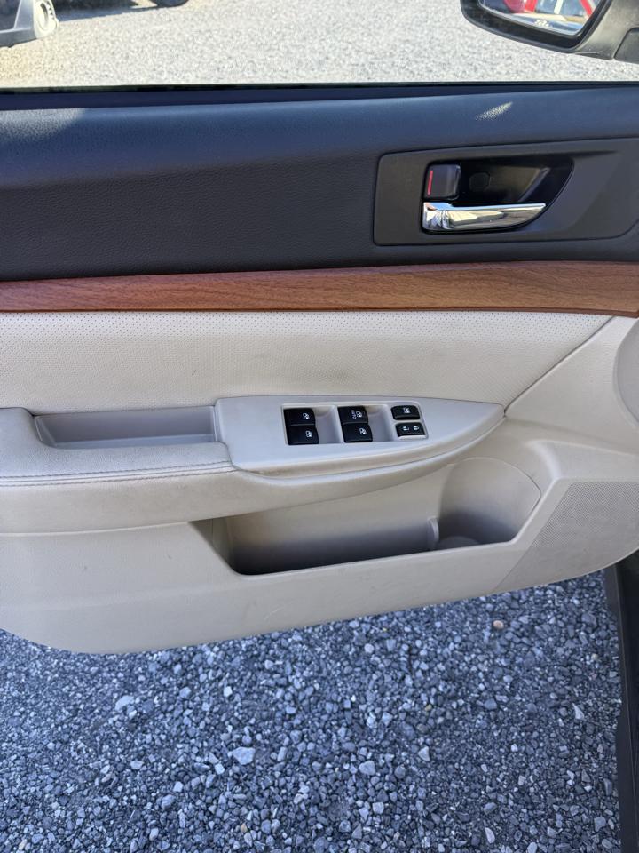 Subaru Outback 2.5i Limited 2013
