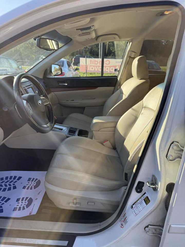 Subaru Outback 2.5i Limited 2013