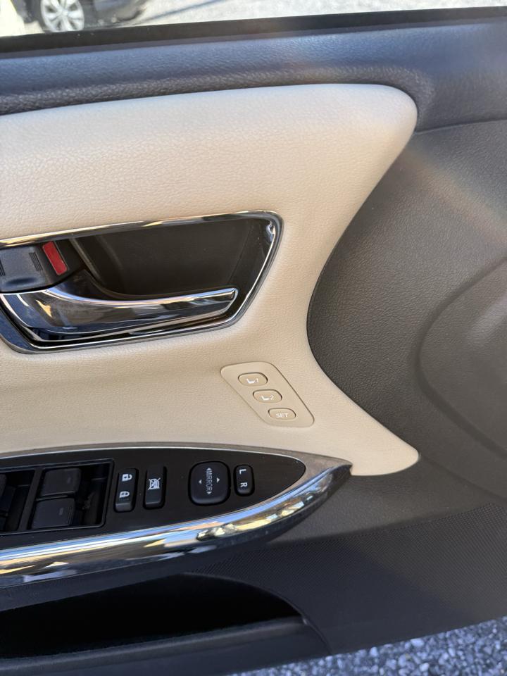 Toyota Avalon XLE Touring 2015