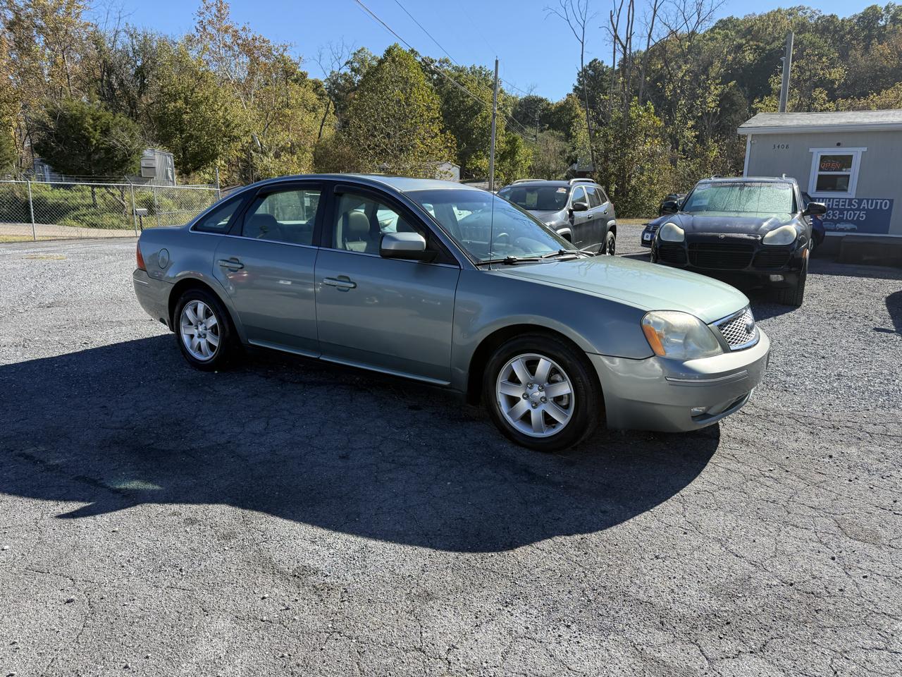 Ford Five Hundred SEL FWD 2007