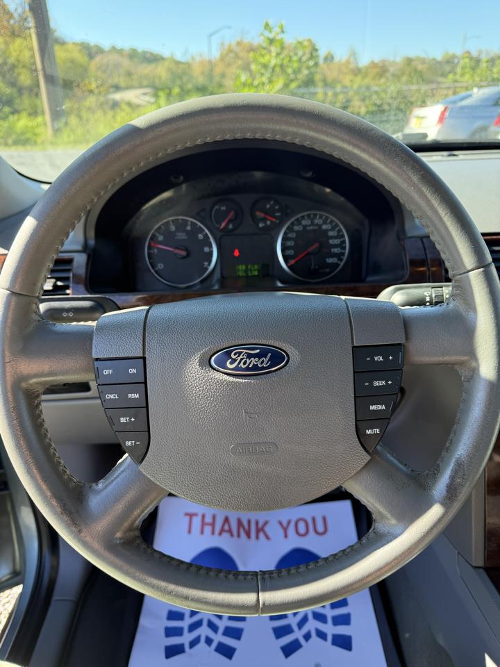 Ford Five Hundred SEL FWD 2007