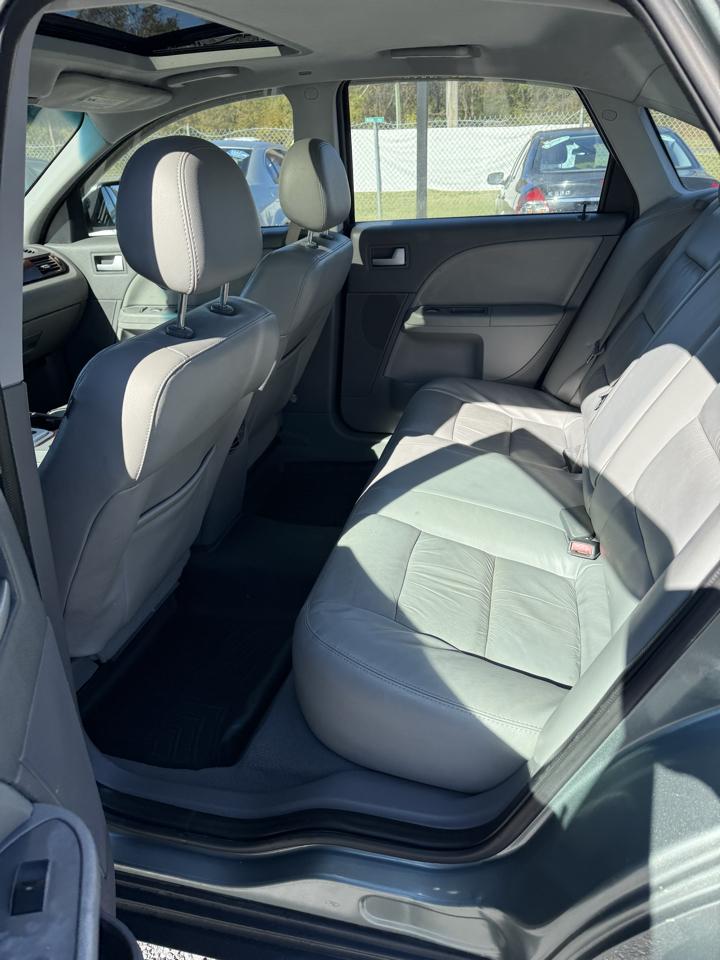 Ford Five Hundred SEL FWD 2007