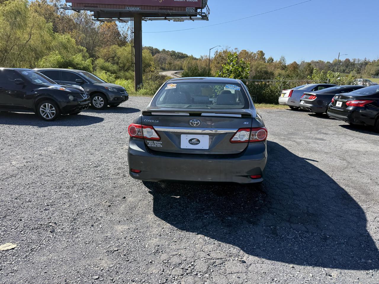 Toyota Corolla LE 4-Speed AT 2011