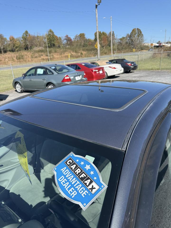 Toyota Corolla LE 4-Speed AT 2011