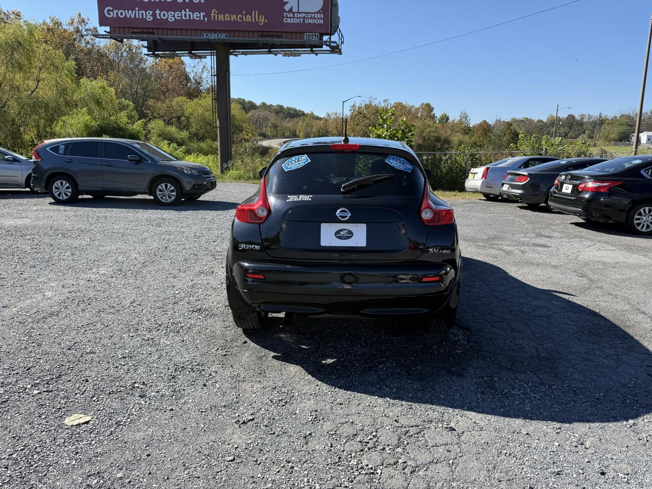 Nissan Juke SV AWD 2011